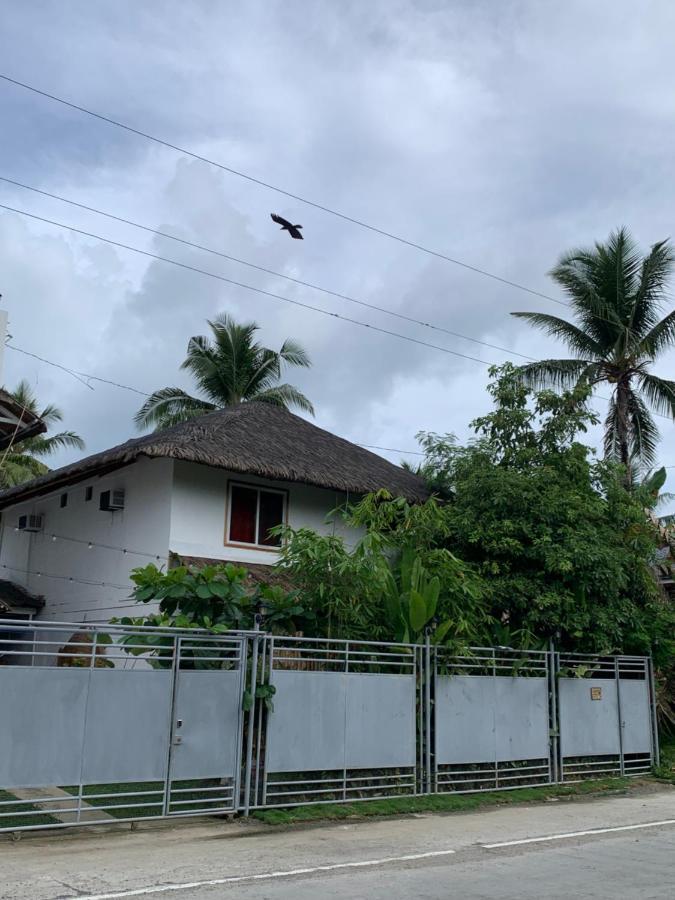 Wayans Siargao Homestay Хенерал Луна Екстериор снимка