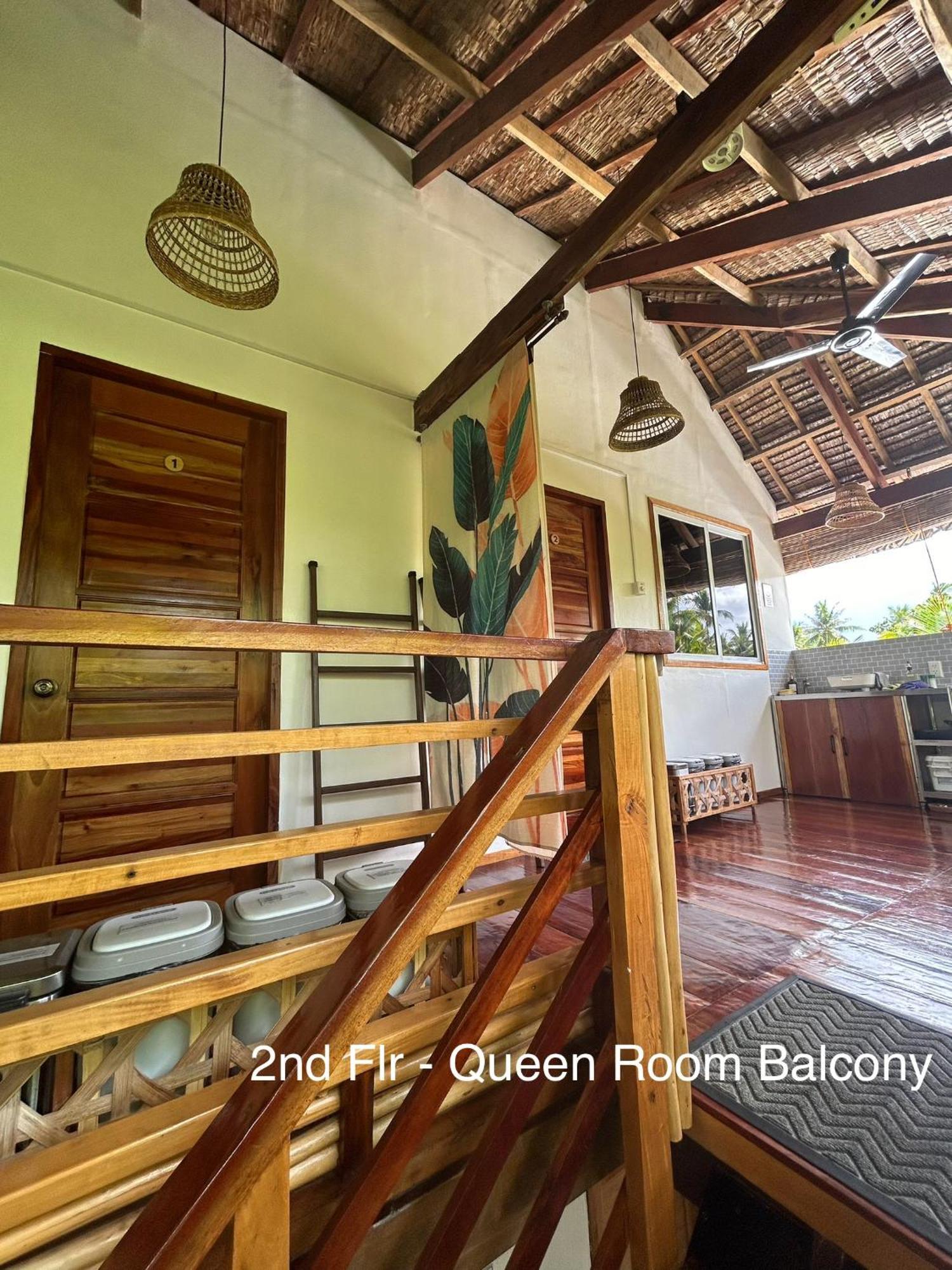 Wayans Siargao Homestay Хенерал Луна Екстериор снимка