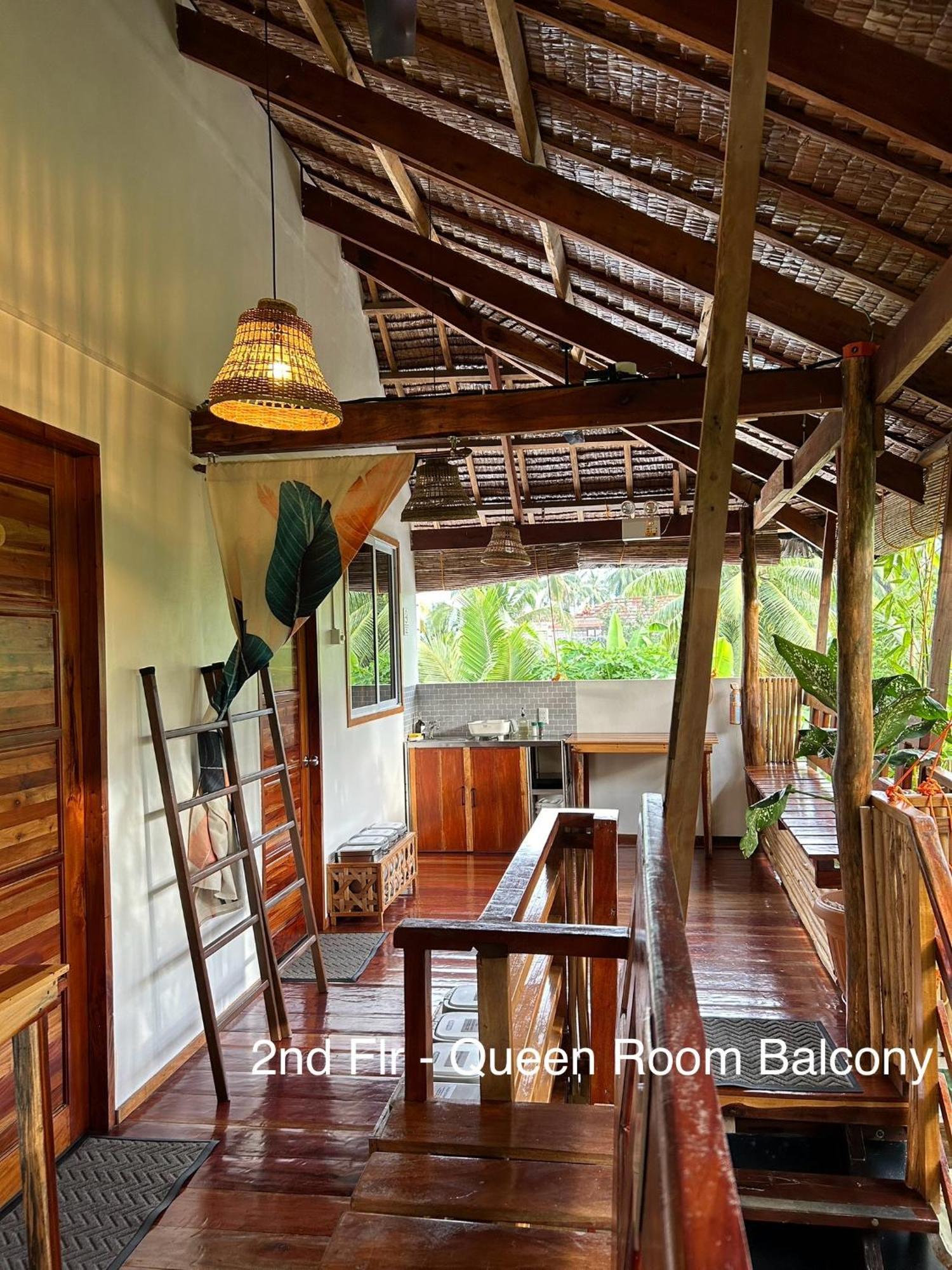 Wayans Siargao Homestay Хенерал Луна Екстериор снимка