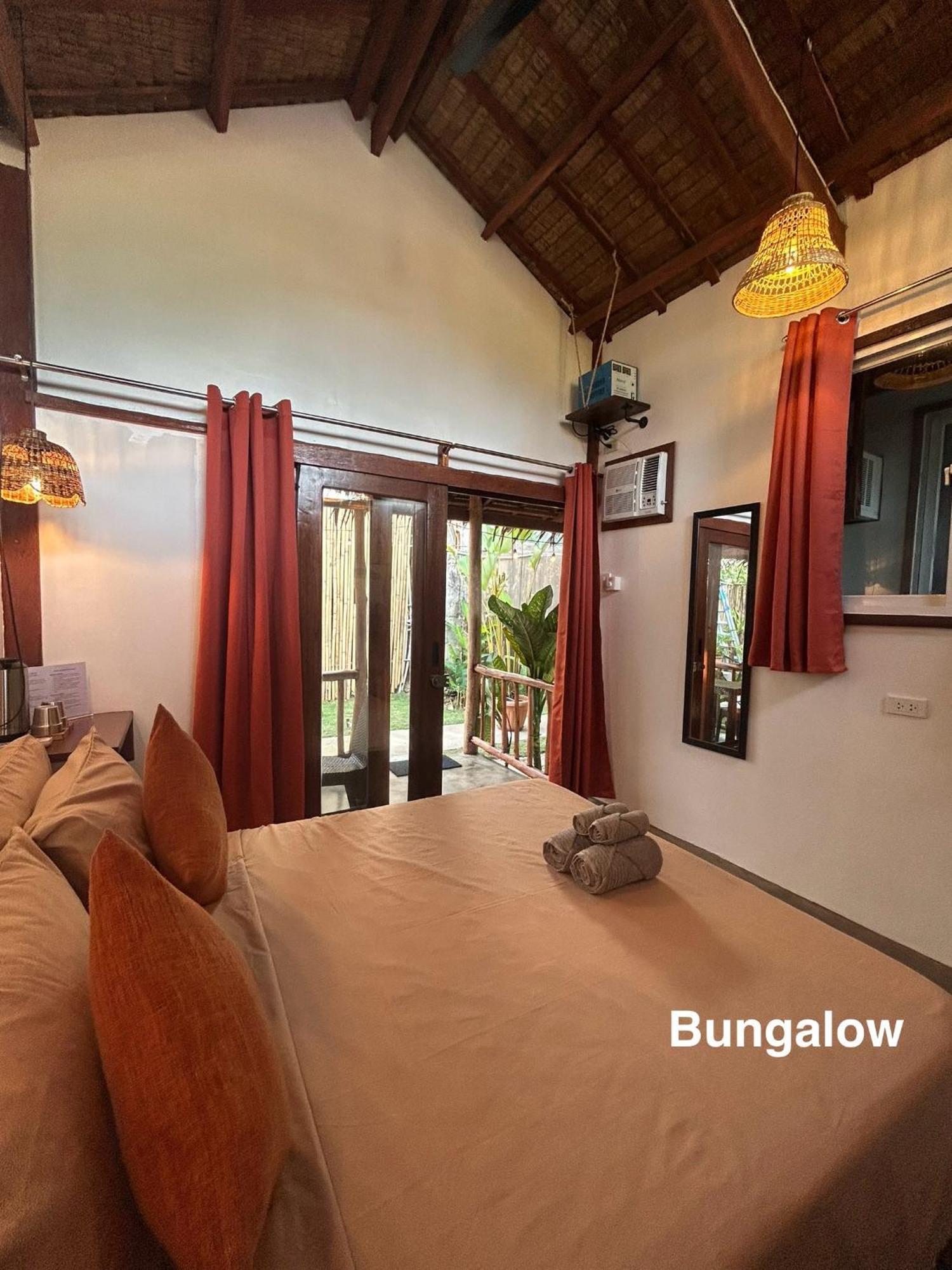Wayans Siargao Homestay Хенерал Луна Екстериор снимка