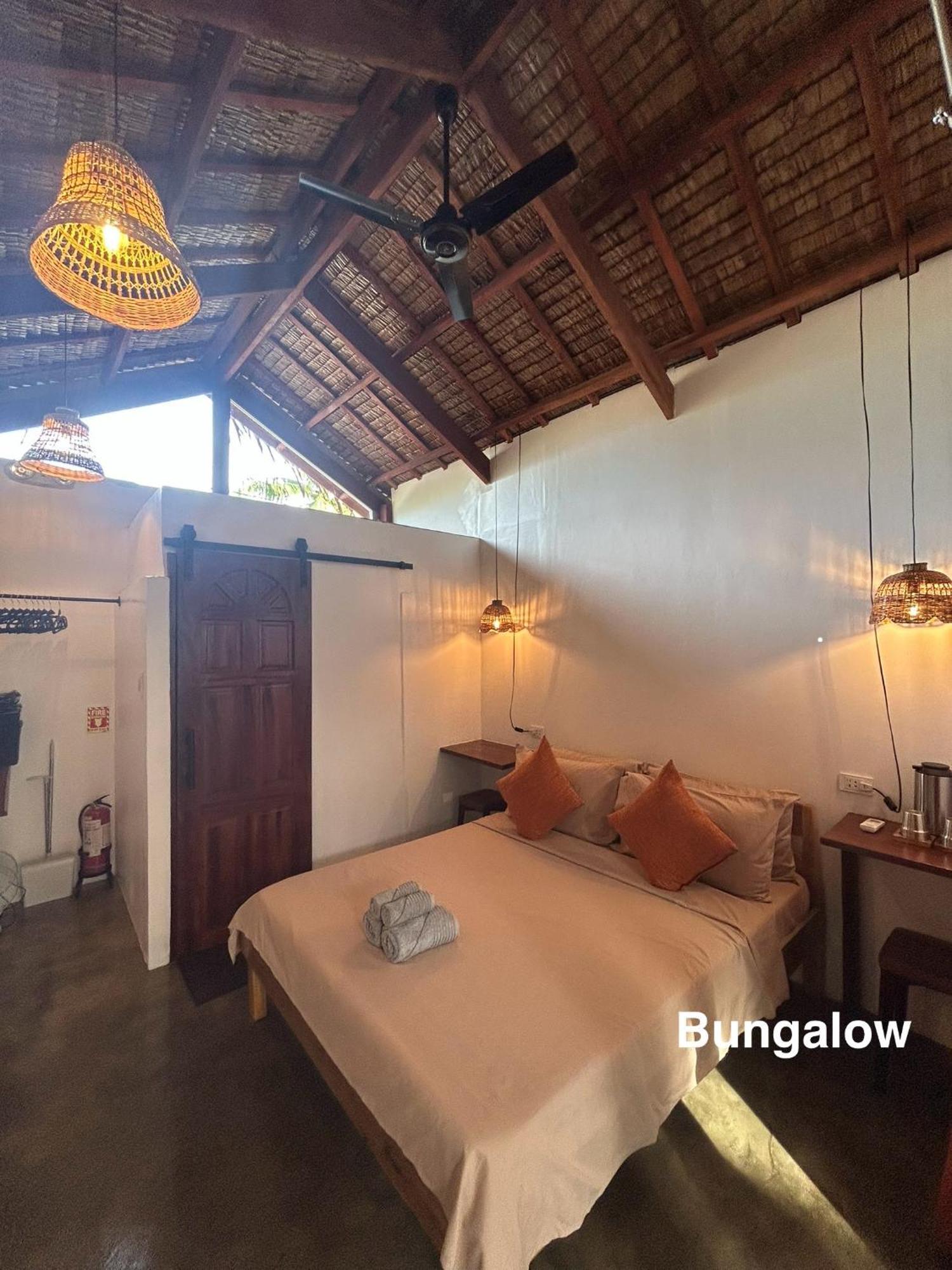 Wayans Siargao Homestay Хенерал Луна Екстериор снимка